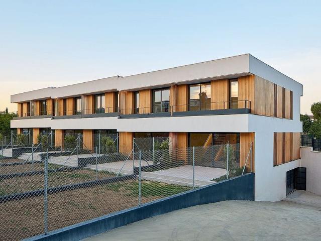 Casa en venta en calle Damià Puig, Palafolls, de 139 m² 4 habitaciones por 704.344