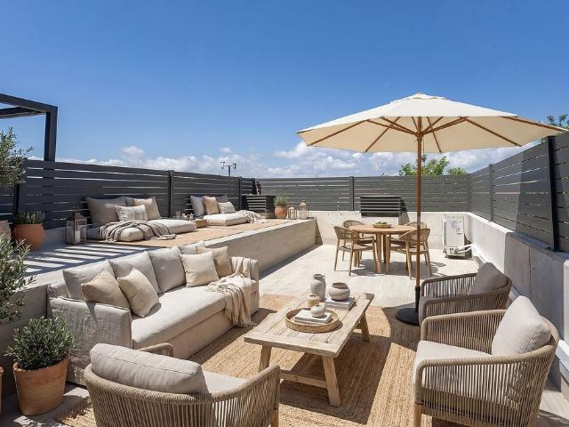 Casa en venta en calle Dantoni Gaudí, Roca del Vallès, la, de 251 m² 4 habitaciones por 585.000
