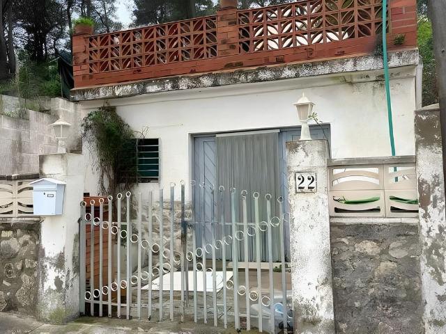 Casa en venta en calle De Mèrida, Canyelles, de 59 m² 1 habitación por 45.000