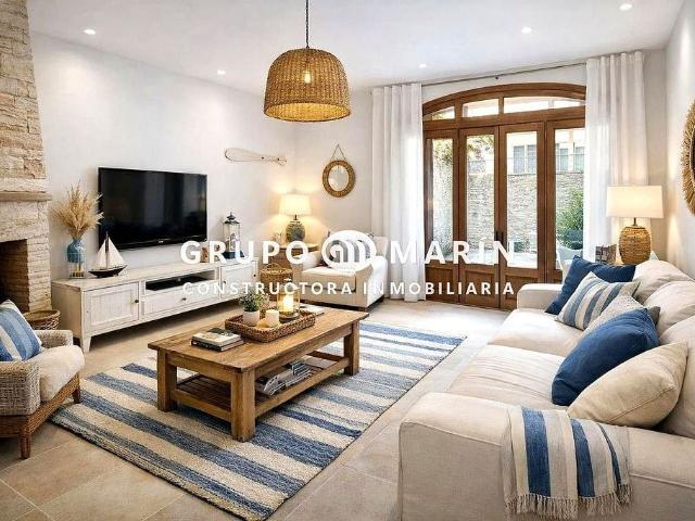 Casa en venta en calle De Miquel Moragas, Premià de Mar, de 143 m² 4 habitaciones por 579.000