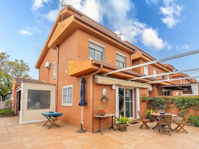 Casa en venta en calle De Pere Rius i Gatell, Reus, de 160 m² 4 habitaciones por 359.000 €
