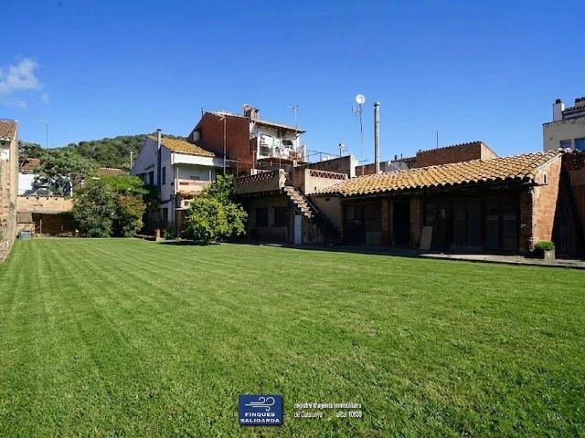 Casa adosada en venta en calle De Rocabuquera, Garriga, La, de 232 m² 7 habitaciones por 475.000