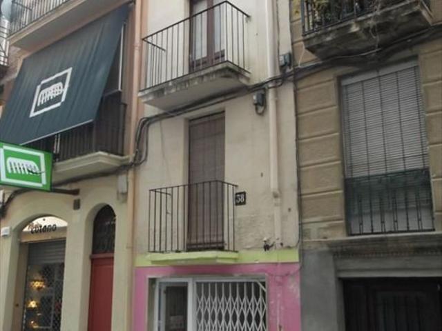 Casa en venta en calle De Santa Teresa, Reus, de 90 m² 4 habitaciones por 122.000 €