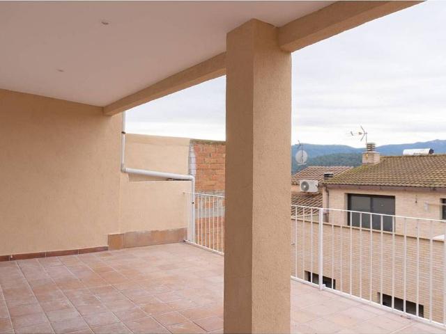 Casa en venta en calle De Sentfores, Sant Martí de Tous, de 255 m² 4 habitaciones por 254.900