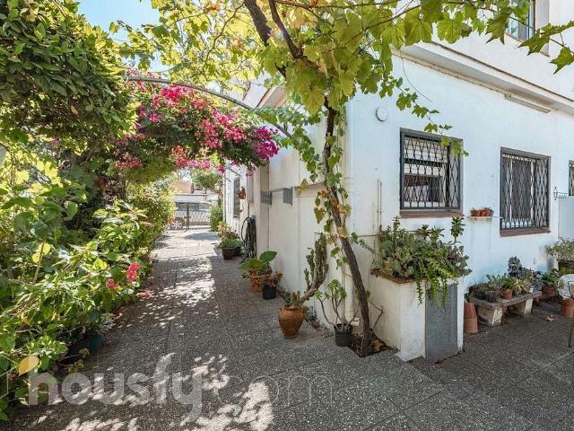 Casa en venta en calle De Tarragona, Castelldefels, de 93 m² 4 habitaciones por 680.000