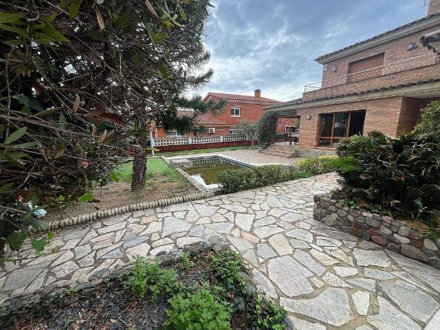 Casa en venta en calle Del Bellmunt del Priorat, Reus, de 225 m² 5 habitaciones por 675.000 €