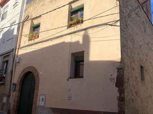 Casa en venta en calle Del Dimarts, Riudecanyes, de 200 m² 4 habitaciones por 179.000