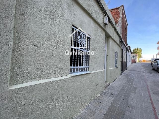 Casa en venta en calle Del Mas Ferriol, Sabadell, de 156 m² 3 habitaciones por 179.000 €