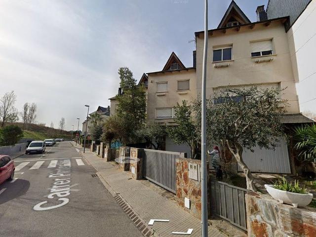 Casa en venta en calle Del Pintor Sorolla, Terrassa, de 230 m² 6 habitaciones por 365.000 €