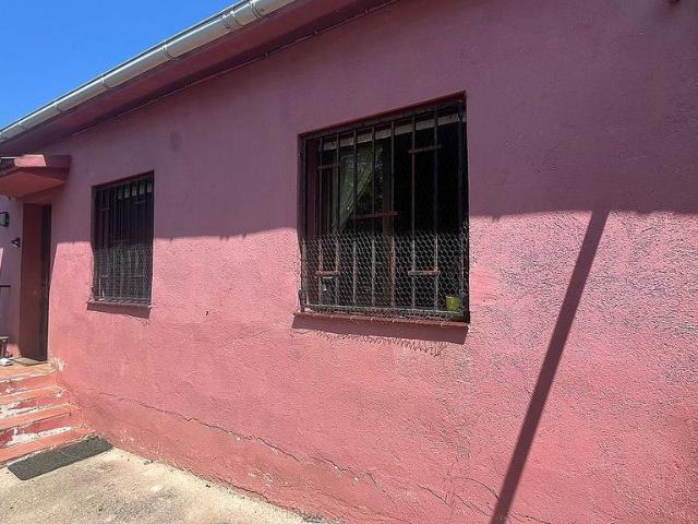 Casa en venta en calle Eucaliptus, Maçanet de la Selva, de 100 m² 2 habitaciones por 195.000