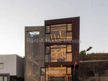 Casa en Venta en Calle Fresno, Bosque Esmeralda RU 25 2424
