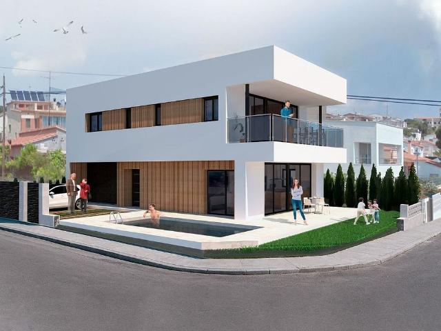 Casa en venta en calle Greco, Pineda de Mar, de 129 m² 3 habitaciones por 690.000
