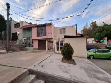 Casa en venta en calle pinos 13 Zacatecas Zac