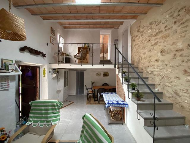 Casa en venta en calle Poligono, Tortosa, de 116 m² 3 habitaciones por 198.000 €