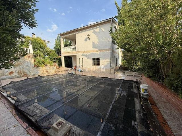 Casa en venta en calle Rovelló, Maçanet de la Selva, de 192 m² 5 habitaciones por 252.000