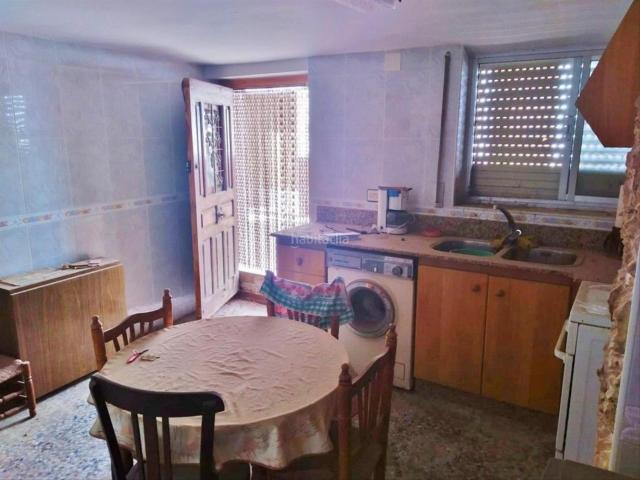 Casa en venta en Calles. CASA DE PUEBLO DE 3 PLANTAS. Casas.