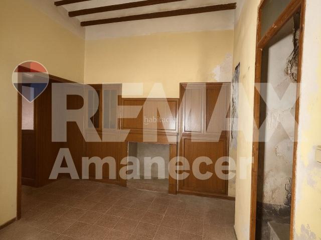 Casa en venta en Callosa d´en Sarrià. Amplia Casa de Pueblo para reformar en Callosa. Casas Callosa d´en.
