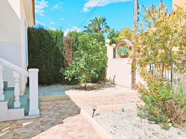 Casa en venta en Calp, Cometa. Casas.