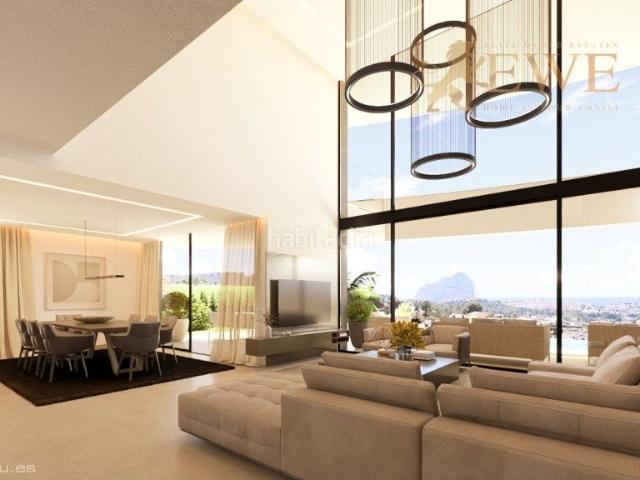 Casa en venta en Calp, Canuta. Villa moderna con vistas panorámicas al mar en Calpe. Casas.