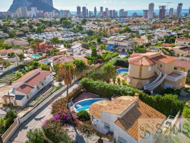 Casa en venta en Calp, Benicolada Las Adelfas. CalpeCasa. Casas.