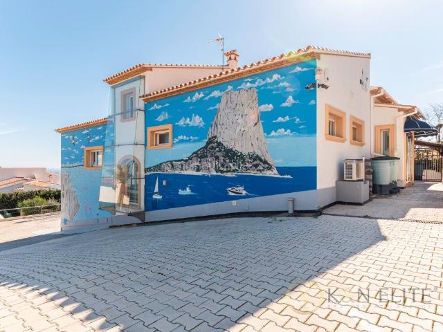 Casa en venta en Calp, Oltamar Cucarres. Elegante Villa con Privacidad Absoluta y Vistas al Mar. Casas.
