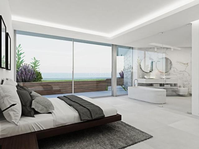 Casa en venta en Calp, Maryvilla. AacuteTICO con PISCINA PRIVADA en CALPEVIVIENDA Ref RZ002ND359 m CONSTRUIDOS 139 m TERRAZA88 m SOacuteTANO4 DORMITORIOS4 BANtildeO. Casas.