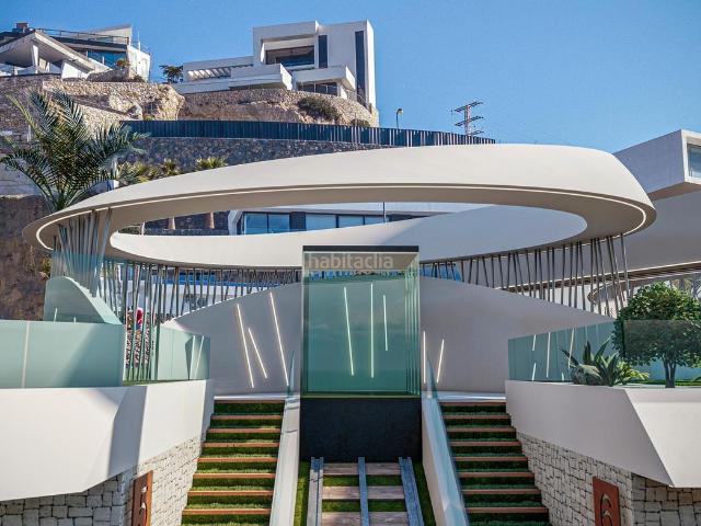 Casa en venta en Calp, Maryvilla. Ubicadas en el encantador Pueblo Mascarat, estas exclusivas villas ofrecen un entorno privilegiado con vistas al mar. Con solo cua. Casas.