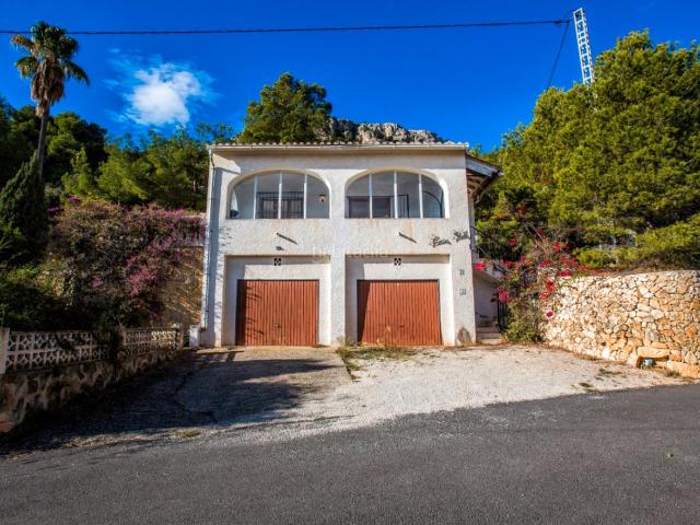 Casa en venta en Calp, Pueblo. Casas.