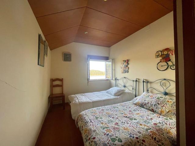 Casa en venta en Camariñas. Vivienda con jardín en Costa da Morte Terra de Soneira. Casas.