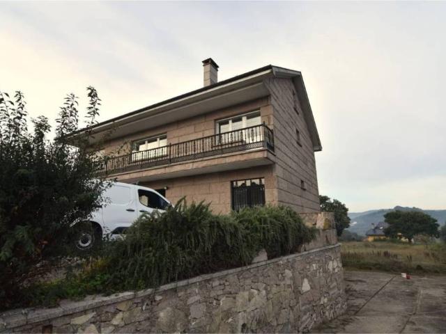 Casa en Venta en Cambre
