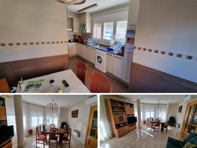 Casa en venta en Cambrils, Casc Antic Nou Cambrils Costa Dorada. *Casa Unifamiliar esquinera * Parque del Pinaret*. Casas.