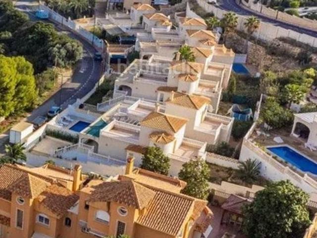 Casa en venta en Campello el, Pueblo Acantilado Lanuza. Exclusiva villa totalmente reformada a solo 200 metros del mar. Casas Campello.