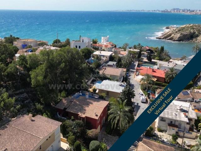 Casa en venta en Campello el, Pueblo Español Coveta Fumá. Chalet con vistas a la costa de alicante y a tan solo a 100m de la playa. Casas Campello.