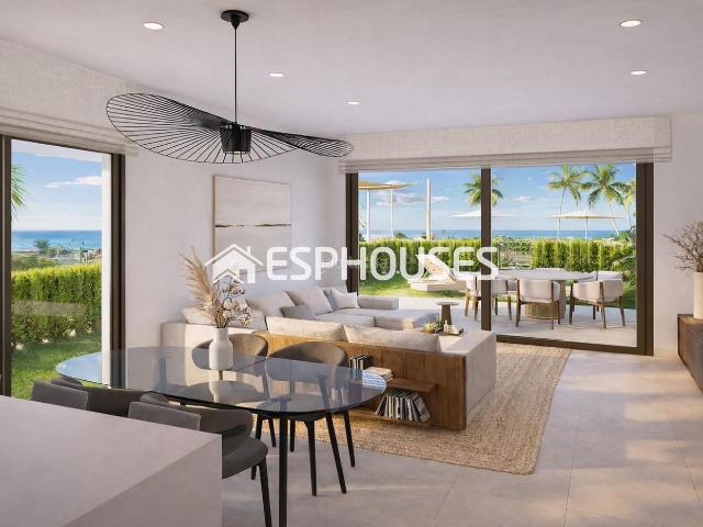 Casa en venta en Campello el, Pueblo Español Coveta Fumá. Exclusiva Promoción de Villas en Primera Línea de Playa en la Costa Blanca. Casas Campello.