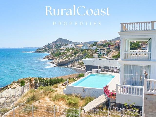 Casa en venta en Campello el, Pueblo Español Coveta Fumá. Luxury Villa El Campello 1116m2 terreno, 727m2 casa, 6 dormitorios, 4 baños. Casas Campello.