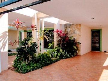 Casa en Venta en Colonia Campestre 4 recámaras