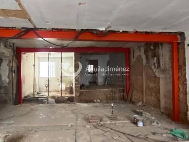 Casa en venta en Campo de las Beatas. Contiene imágenes mejoradas con IA
