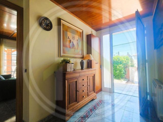 Casa en venta en Cànoves i Samalús. Exclusiva vivienda familiar con encanto en El Mirador del Montseny. Casas Cànoves i.