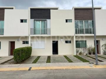 Casa en Venta En Cancún, residencial Long Island C3930