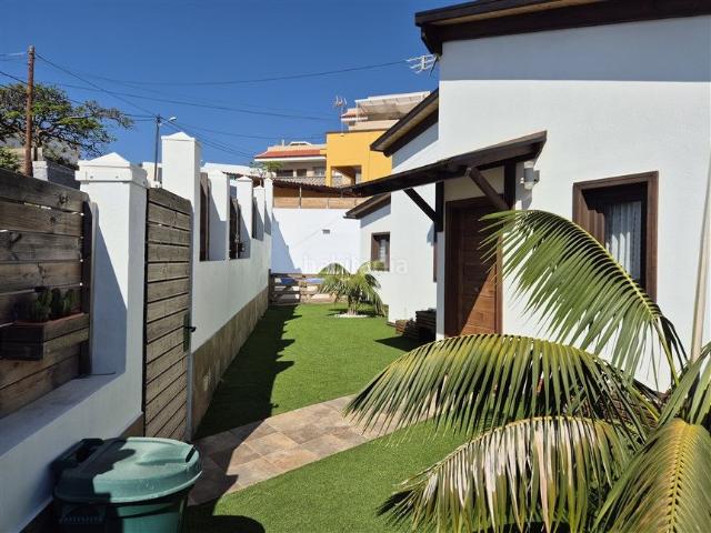 Casa en venta en Candelaria, Araya. Bonita Casa Independiente todo en una sola planta. Casas.