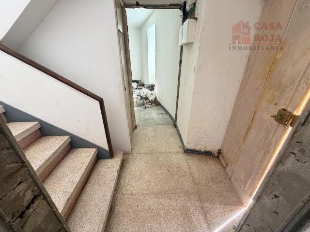 Casa en venta en Cangas, Cangas Pueblo. Casa Adosada para reformar en el casco viejo de Cangas do Morrazo. Casas.