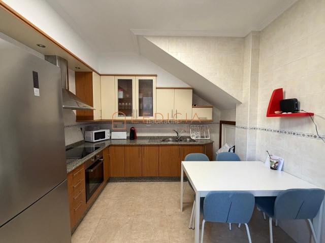 Casa en venta en Cangas, Coiro. Casas.