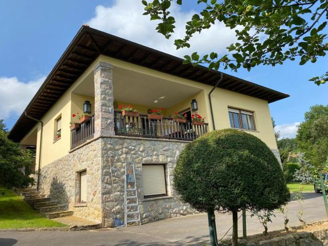Casa en venta en Cangas de Onís. FANTÁSTICO CHALET CON JARDÍN PRIVADO CERCA DE CANGAS DE ONIS. Casas Cangas de.