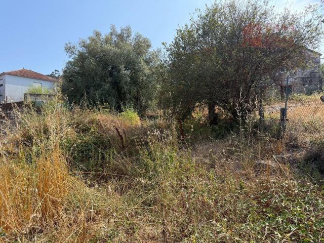 Casa en venta en Cangas, O Hío. Casa de piedra para restauración completa cerca de la playa de Areabrava. Casas.