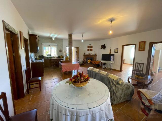 Casa en venta en Canillas de Aceituno. Casas Canillas de.