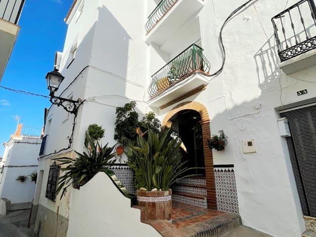 Casa en venta en Canillas de Albaida, Málaga Costa del Sol