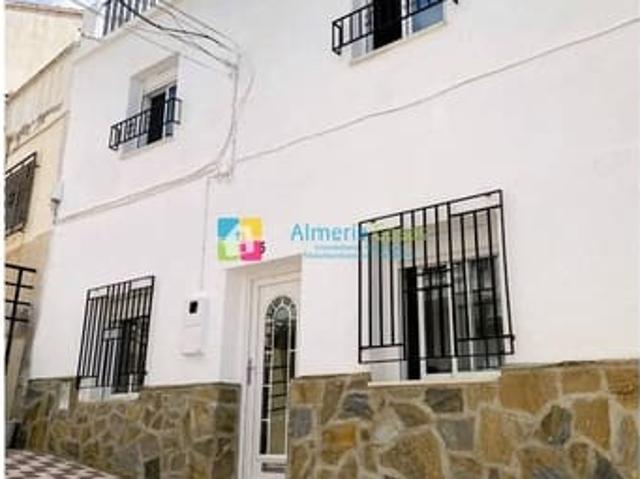 Casa en venta en Cantoria, Almería