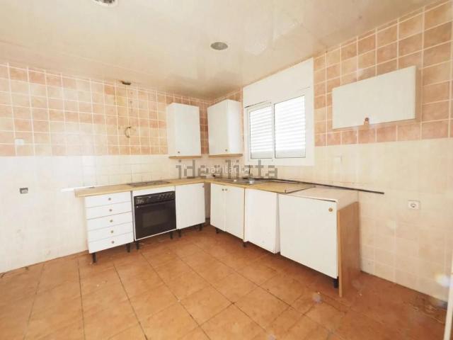 Casa en venta en Canyelles. Amplia vivienda unifamiliar en Canyelles. Casas.
