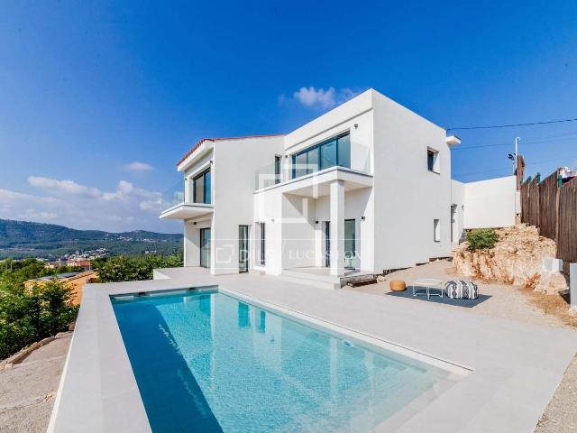 Casa en venta en Canyelles Barcelona