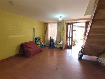 Casa en Venta en Casa 2 dormitorios frontis a Av Ramon Venegas PUENTE ALTO
